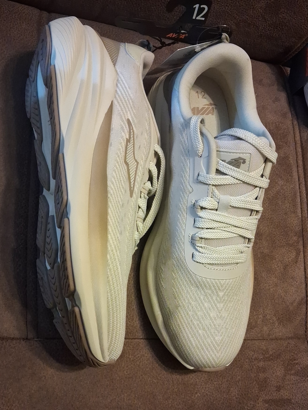 Avia Commend Cream/Tan Men's Lightweight Running Sneakers Size 12